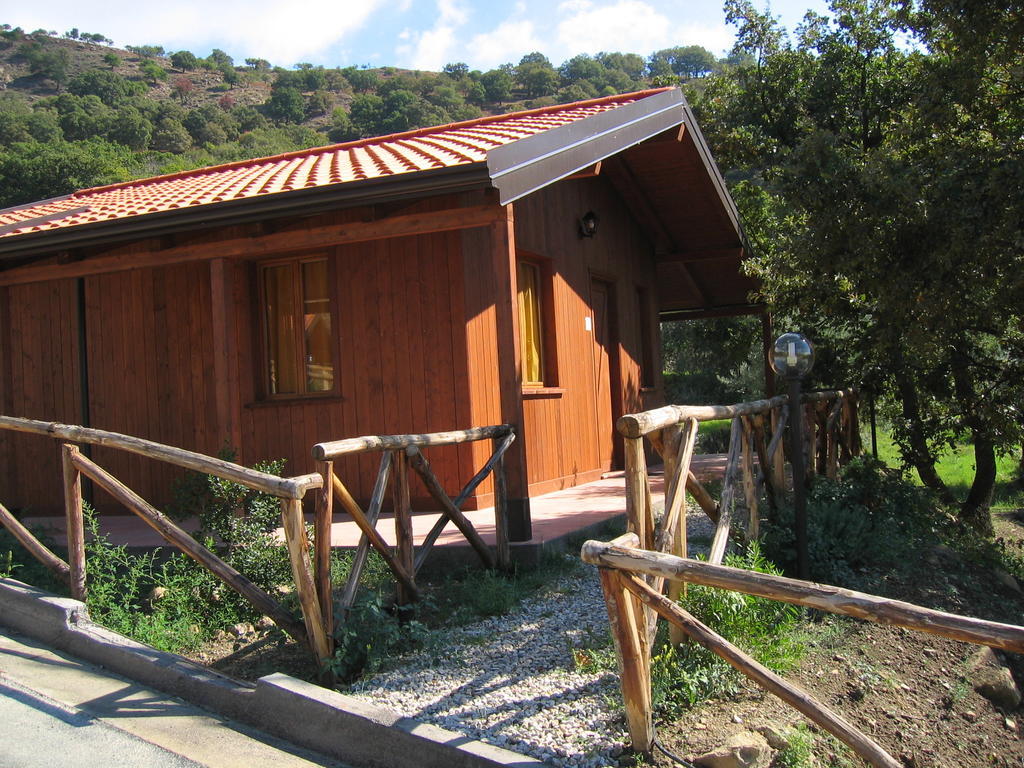 Agriturismo San Cataldo Motta Camastra Exteriér fotografie