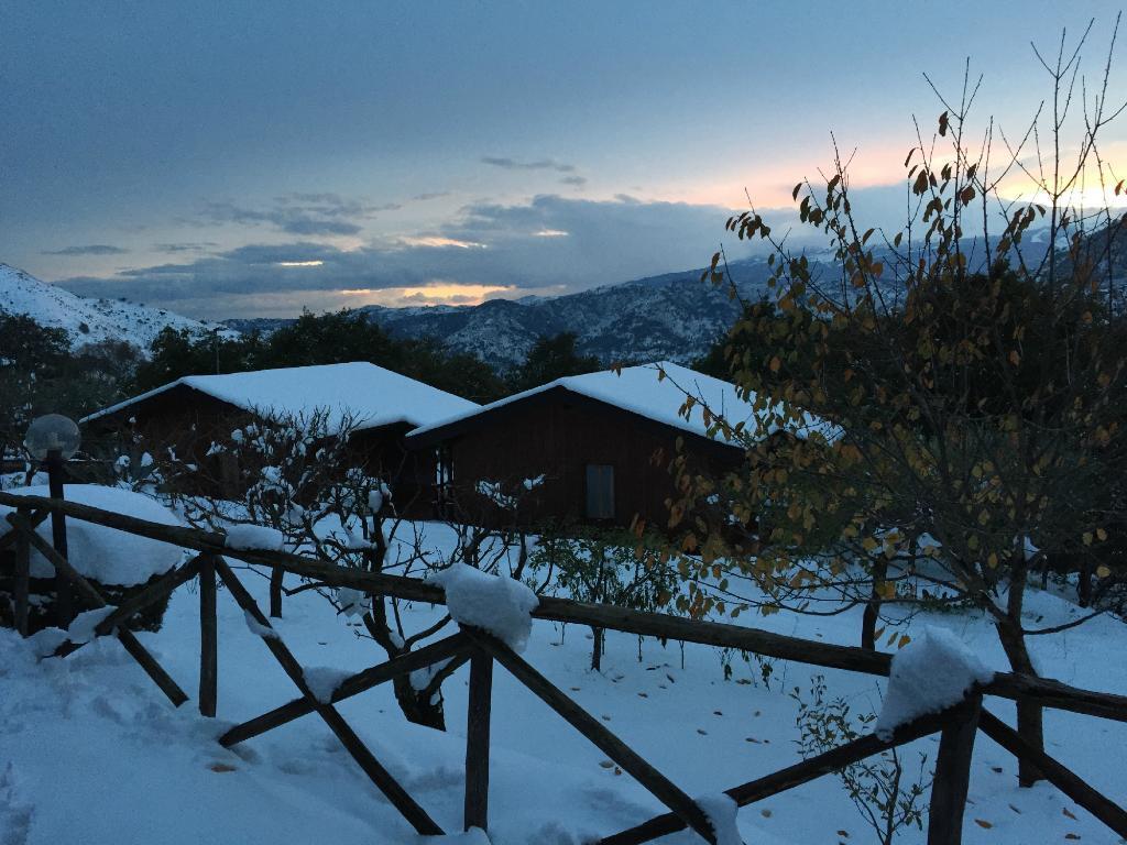 Agriturismo San Cataldo Motta Camastra Exteriér fotografie